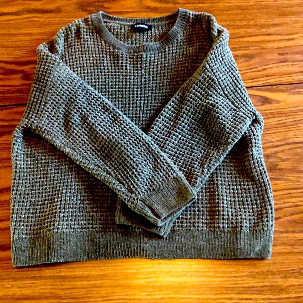 NWOT. Express green sweater. Size medium.Like new!